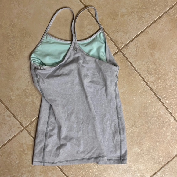 Ivivva 14 tank top - Picture 1 of 3